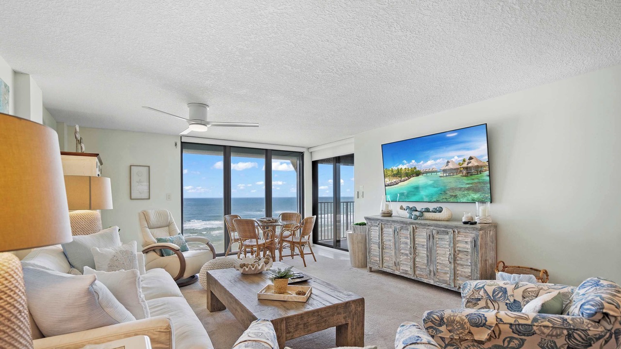 Photo of Livingroom in Crescent Beach