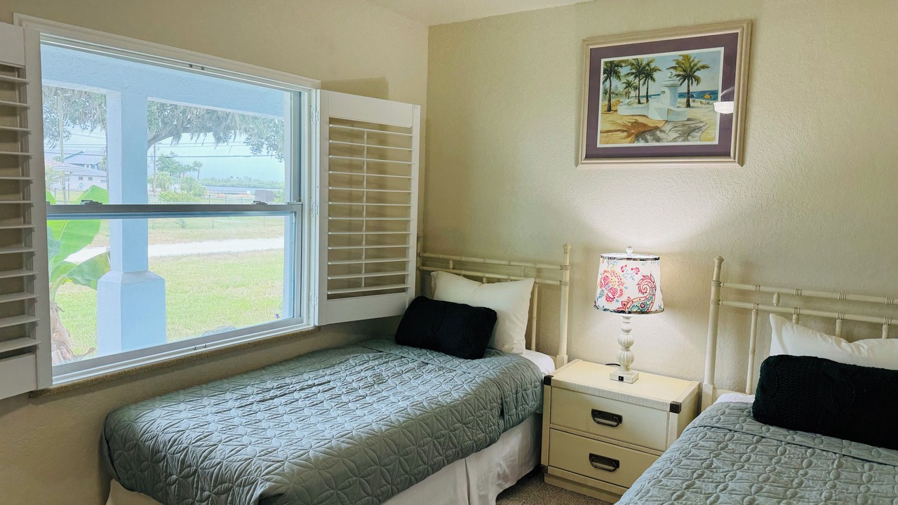Photo of Bedroom in Edgewater