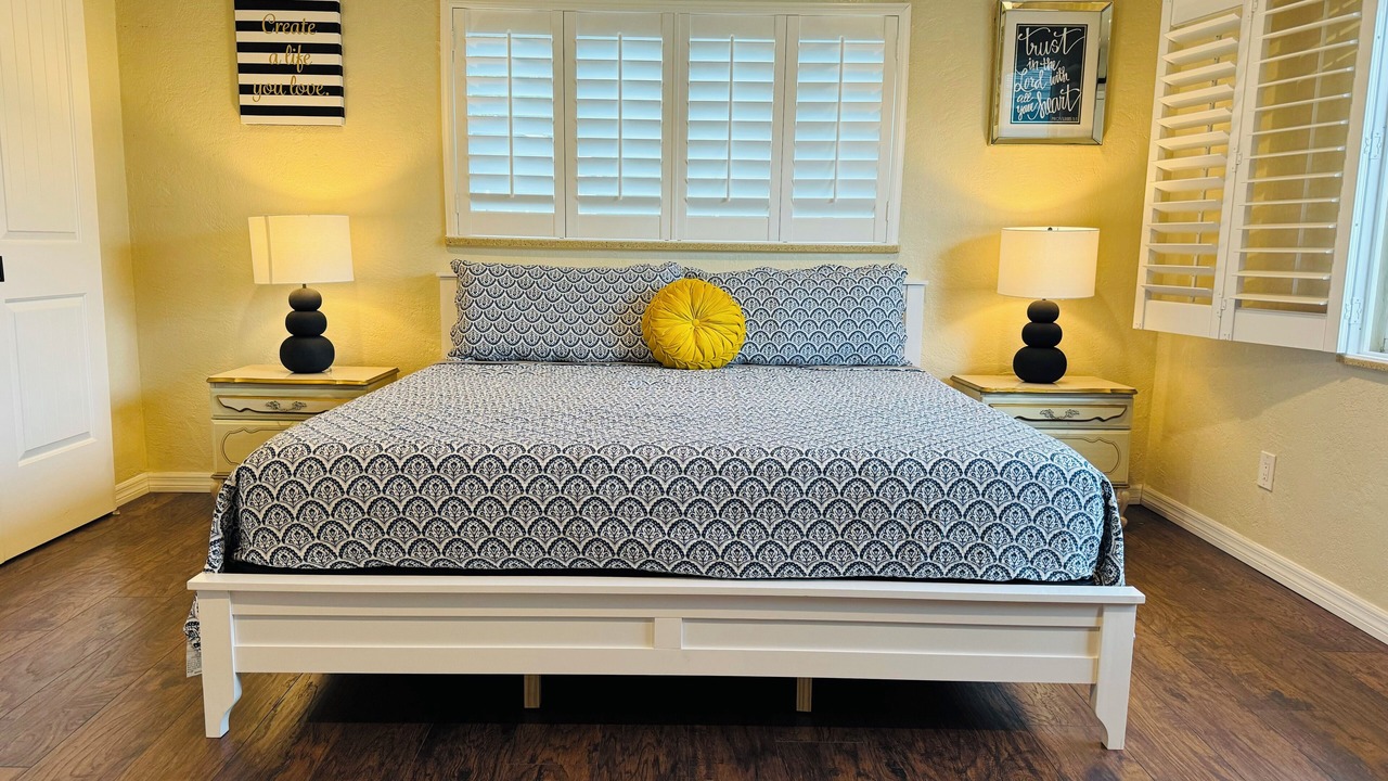 Photo of Bedroom in Edgewater