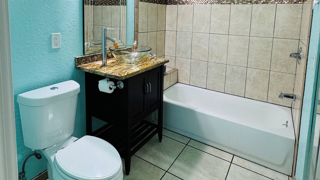 Photo of Bathroom in Edgewater