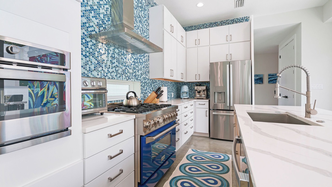 Photo of Others in Alta Vista