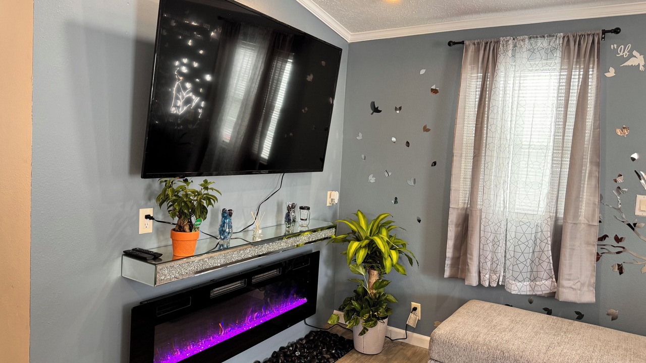 Photo of Livingroom in Trailer Estates