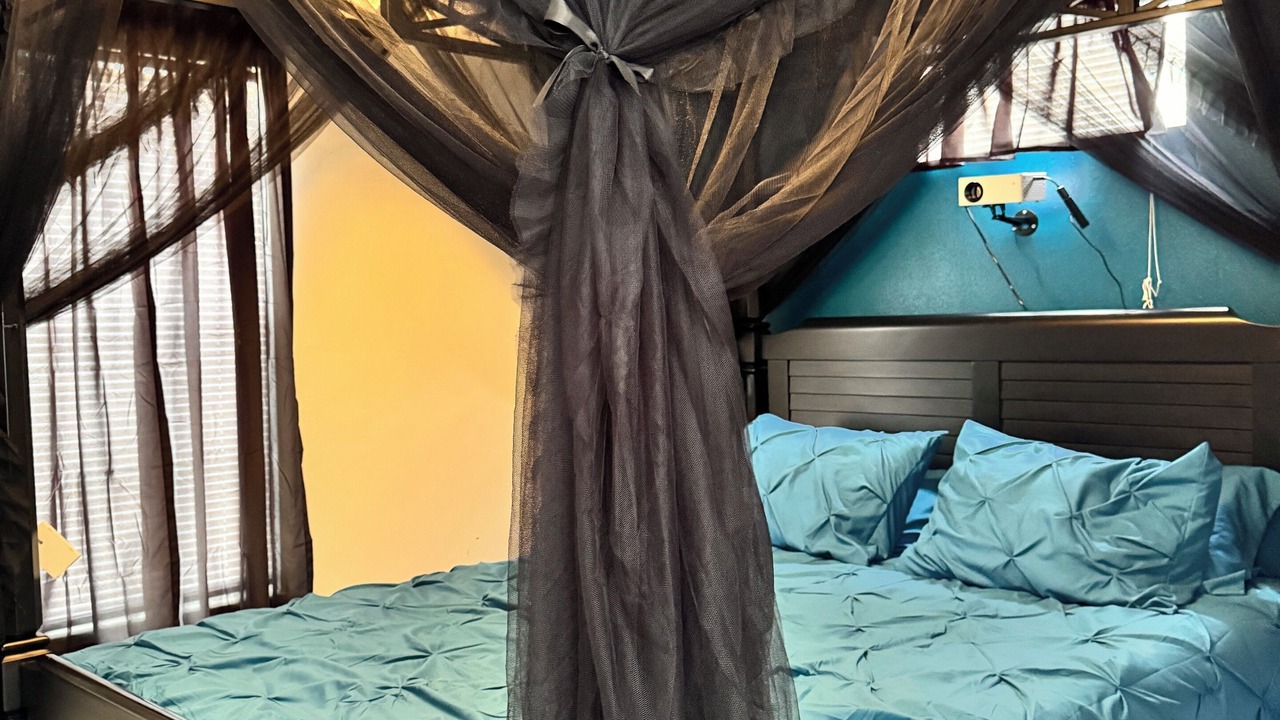 Photo of Bedroom in Trailer Estates