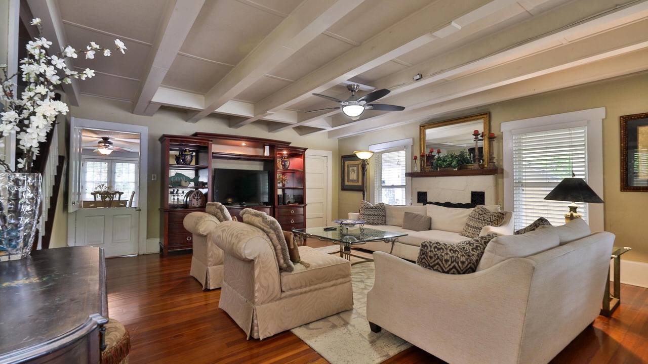 Photo of Livingroom in New Smyrna Beach