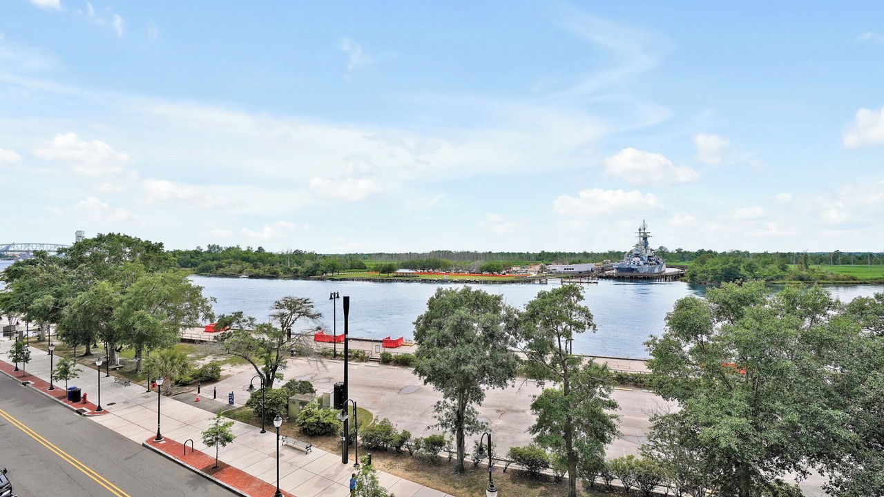 Photo of Others in Downtown Wilmington