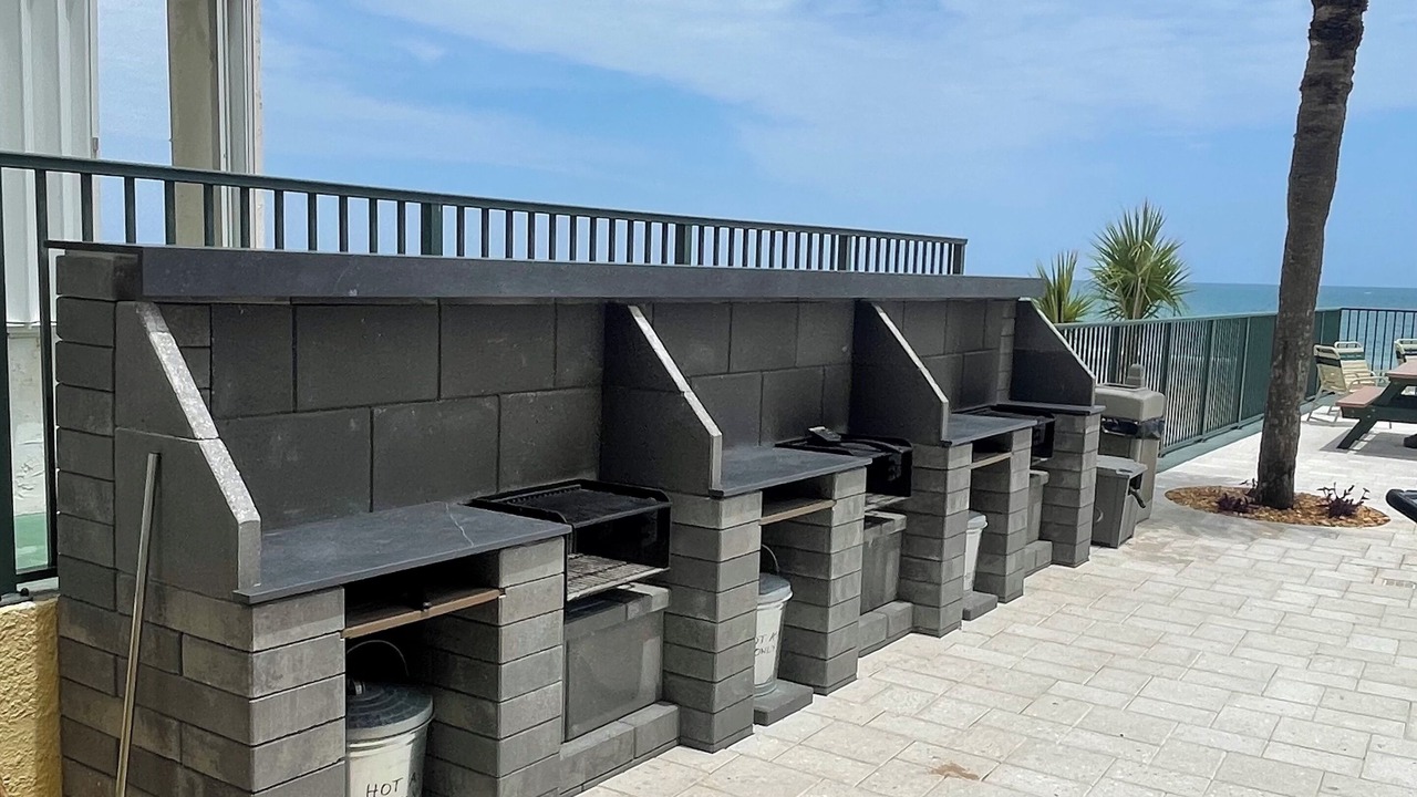 Photo of Patio Balcony in Winthrop Holding