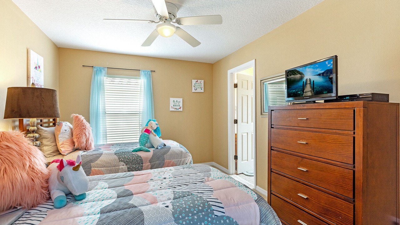 Photo of Bedroom in Watersong