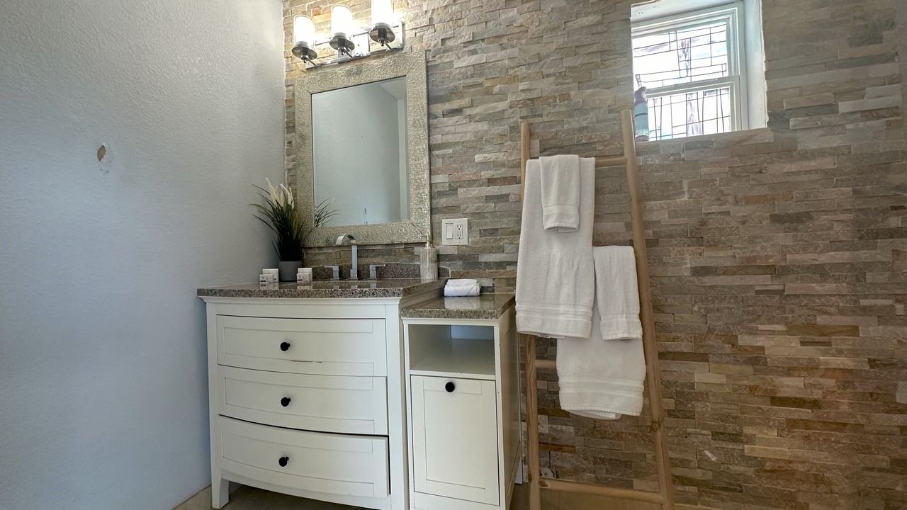 Photo of Bathroom in Largo