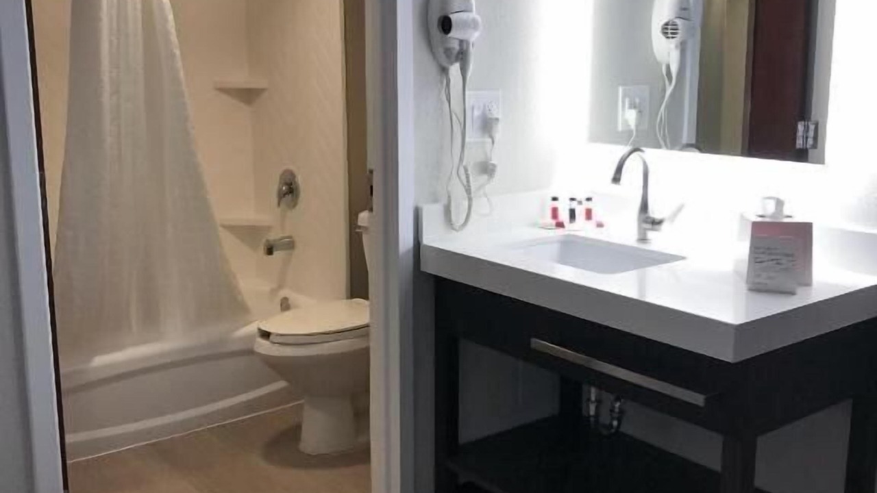 Photo of Bathroom in Airport North
