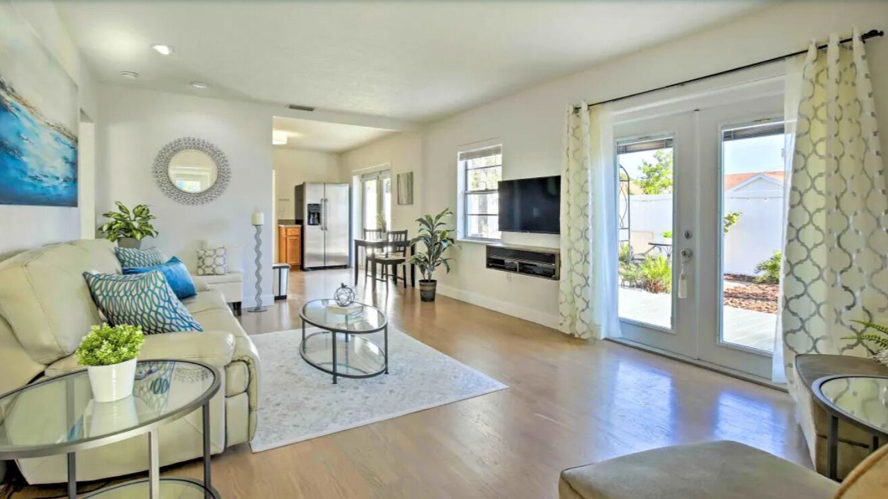 Photo of Livingroom in Davis Islands
