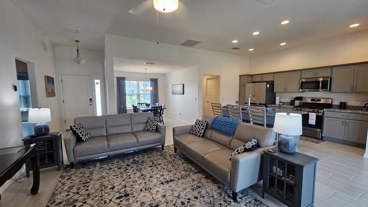 Photo of Livingroom in Leesburg