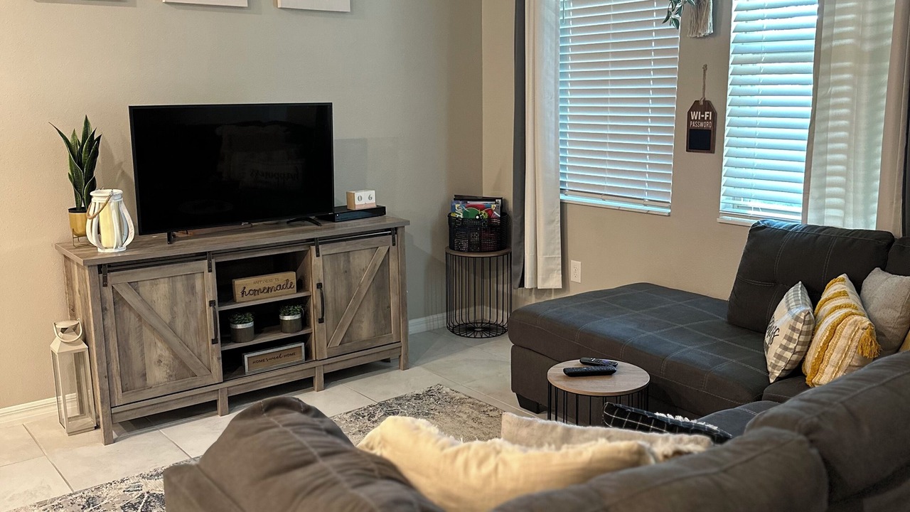 Photo of Livingroom in Wesley Chapel South