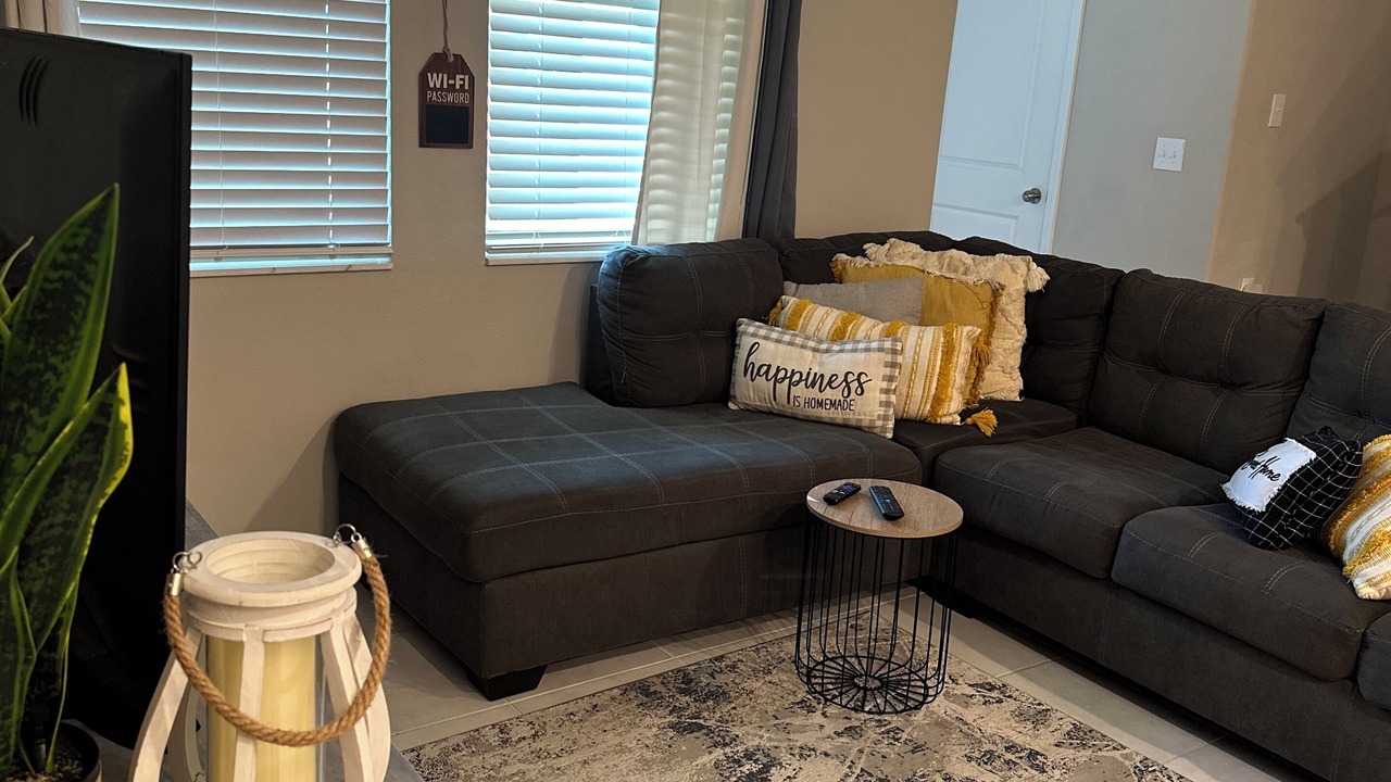 Photo of Livingroom in Wesley Chapel South