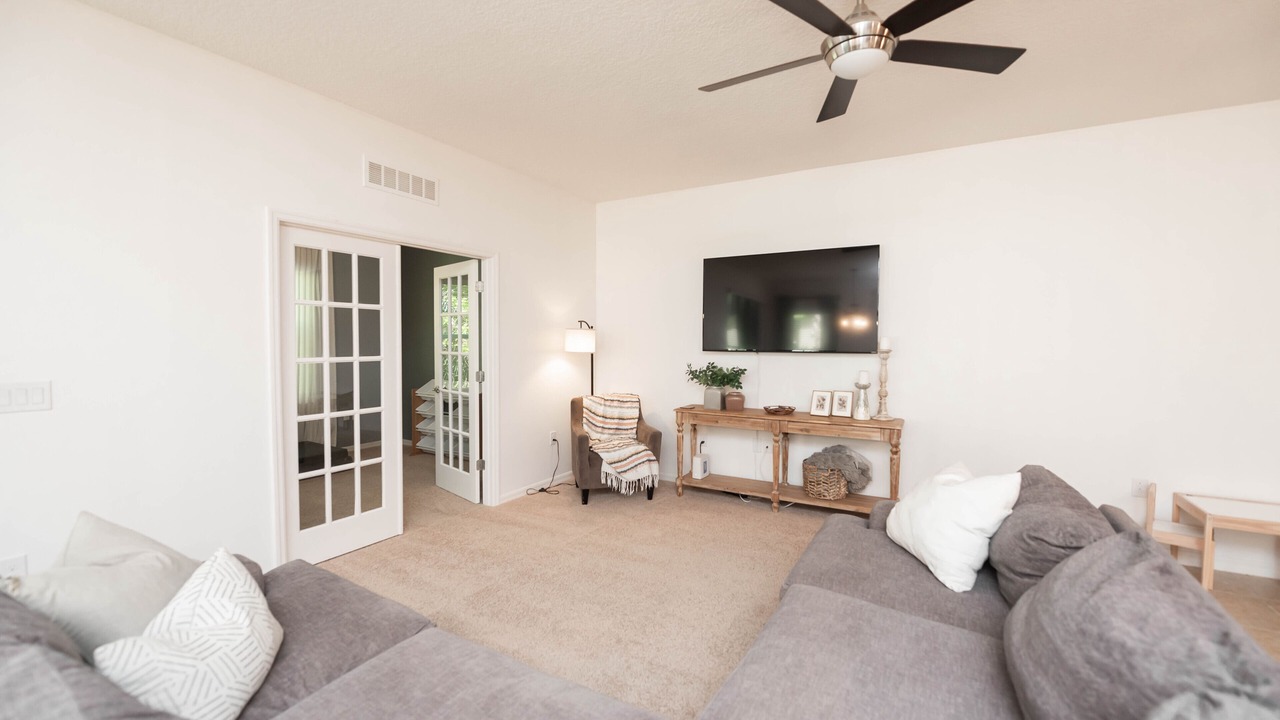 Photo of Livingroom in Cocoa
