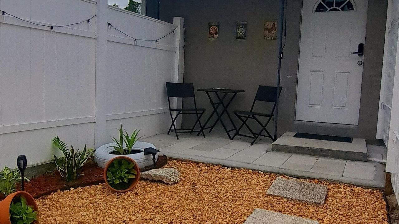 Photo of Patio Balcony in Jasmine Estates
