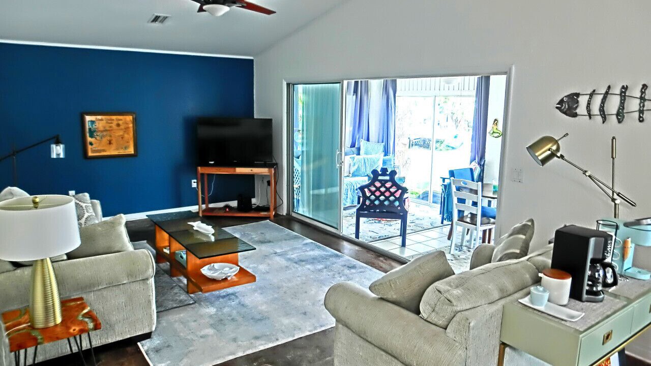 Photo of Bedroom in Weeki Wachee Gardens