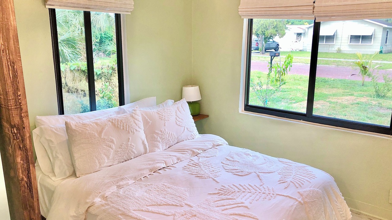 Photo of Bedroom in Gulfport