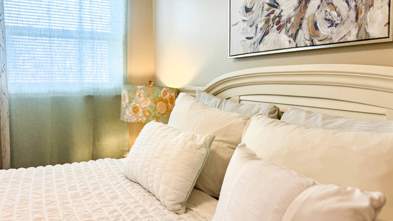 Photo of Bedroom in Sunset Beach