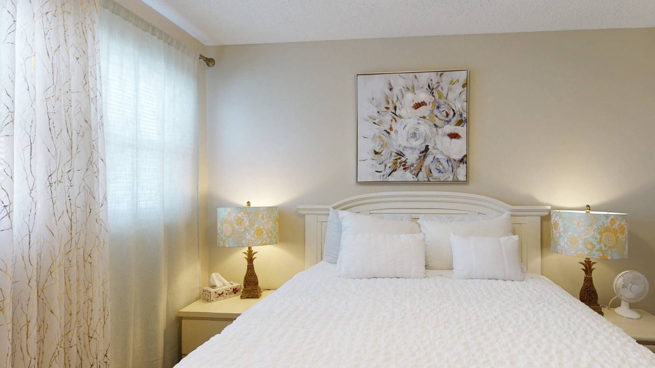 Photo of Bedroom in Sunset Beach
