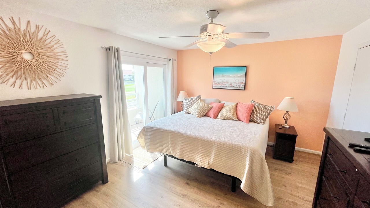 Photo of Bedroom in Casa del Mar