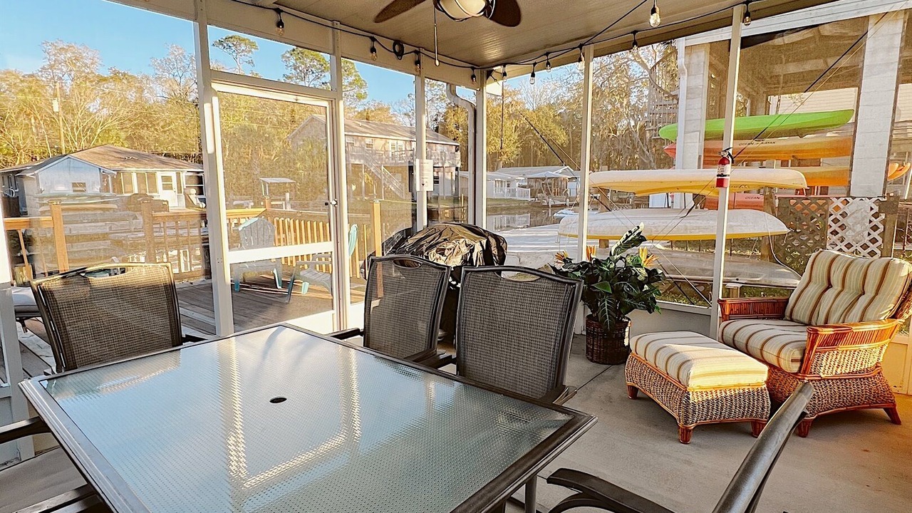 Photo of Outdoor in Weeki Wachee Gardens