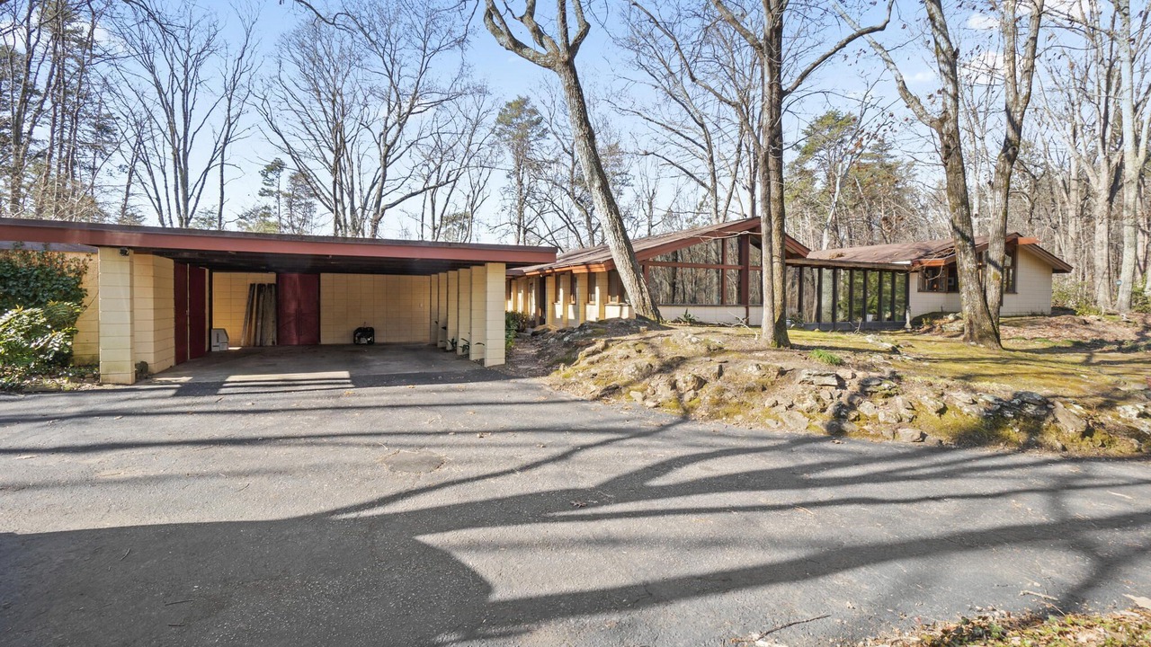 Photo of Outdoor in Greenville