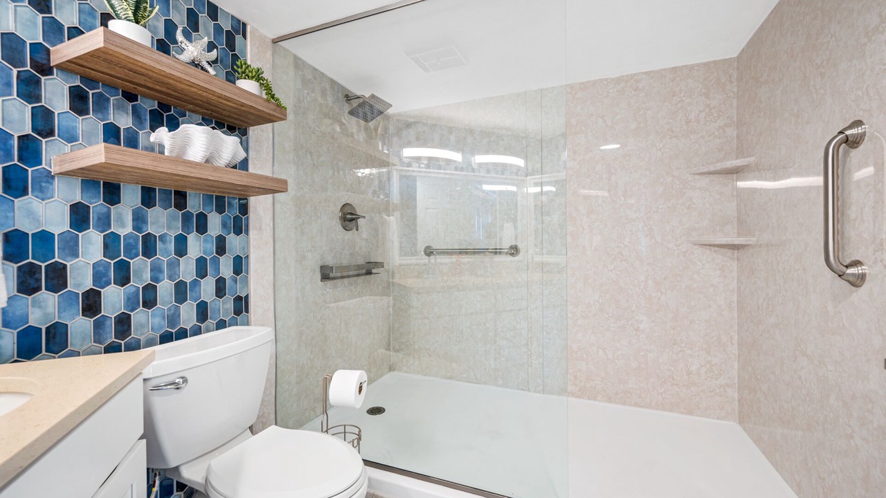 Photo of Bathroom in Sand Key