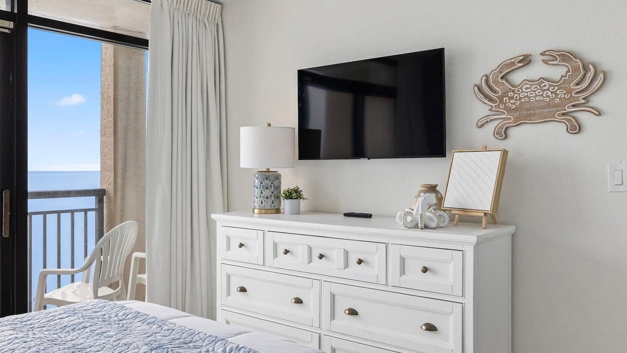 Photo of Bedroom in Windy Hill