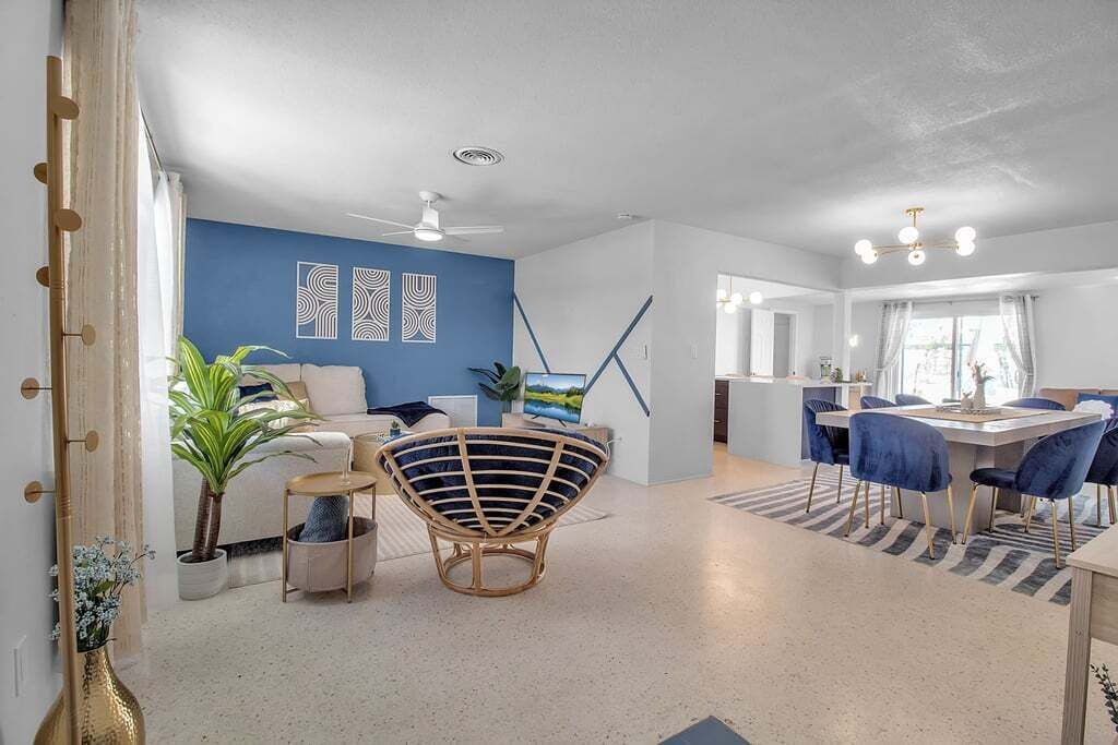 Photo of Livingroom in Seminole