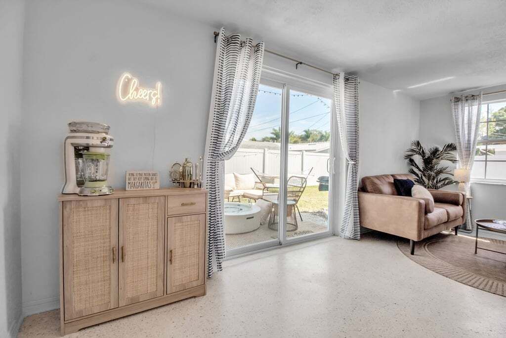 Photo of Livingroom in Seminole