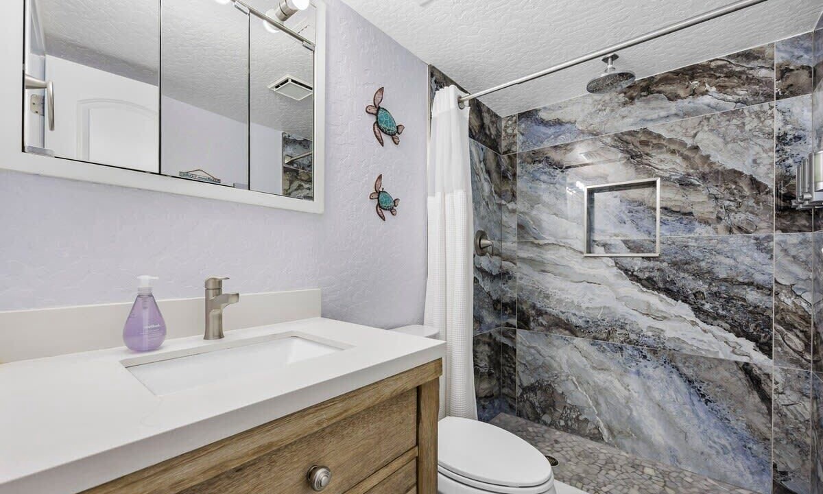 Photo of Bathroom in Avon By The Sea