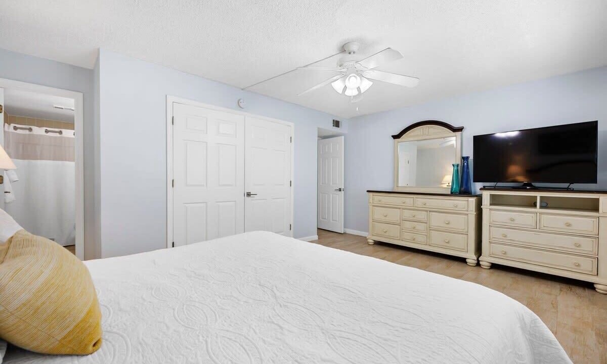 Photo of Bedroom in Avon By The Sea