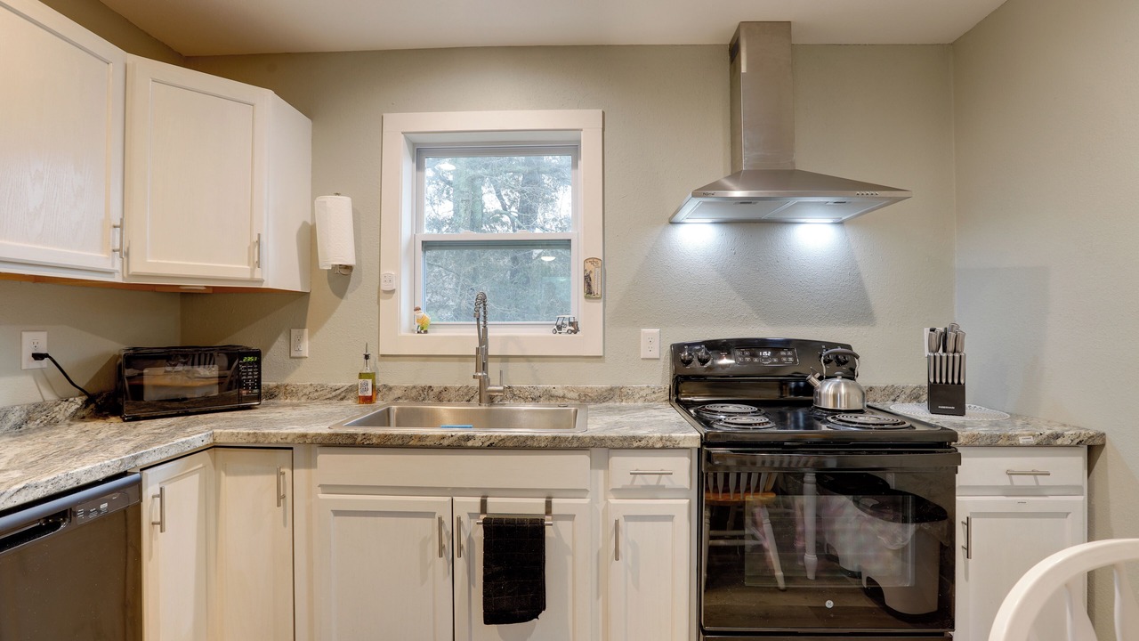 Photo of Kitchen in Sea Scape