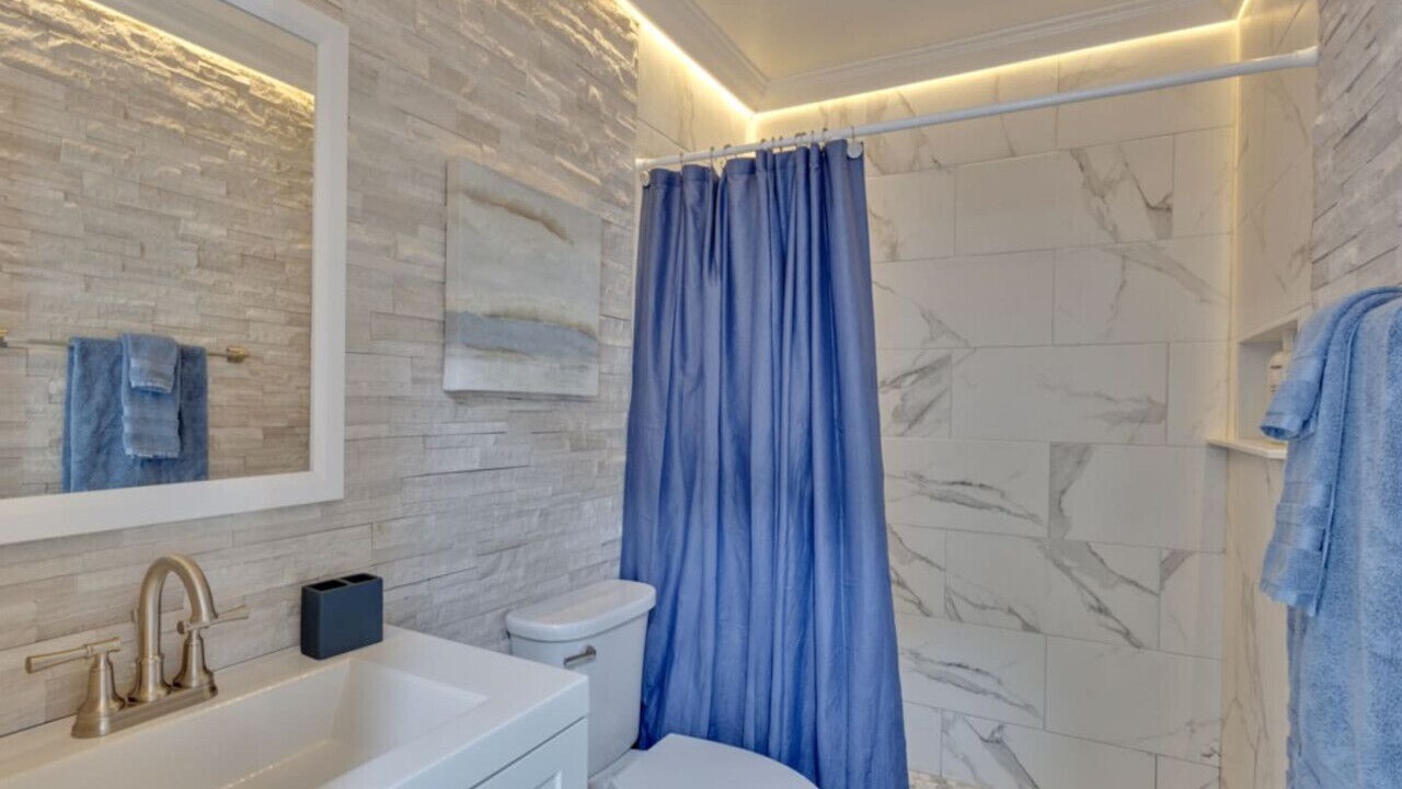 Photo of Bathroom in Isle of Palms