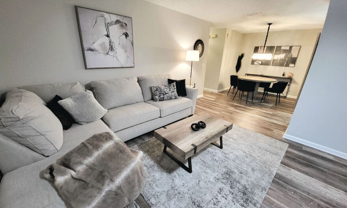 Photo of Livingroom in Sawgrass