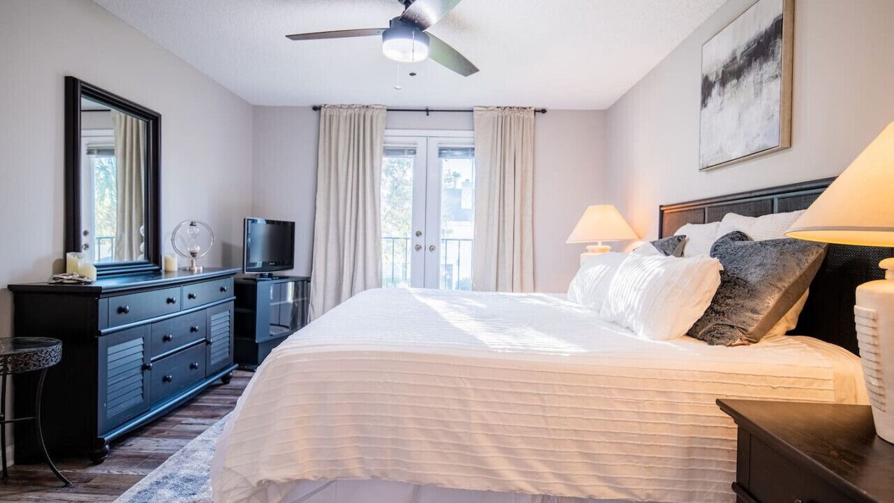 Photo of Bedroom in Sawgrass