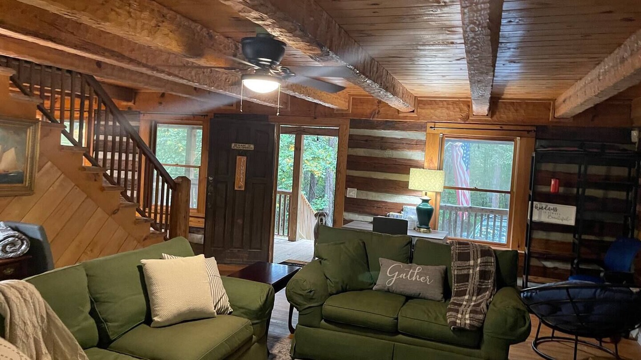 Photo of Livingroom in Marietta