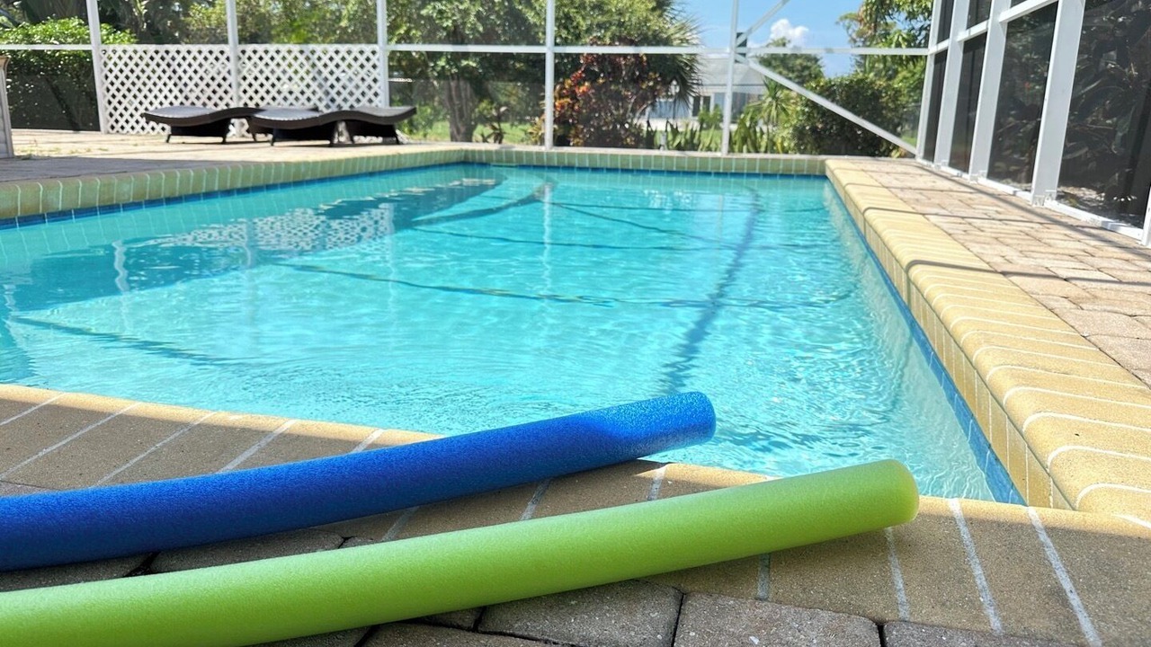 Photo of Outdoor in Gulf Gate Estates