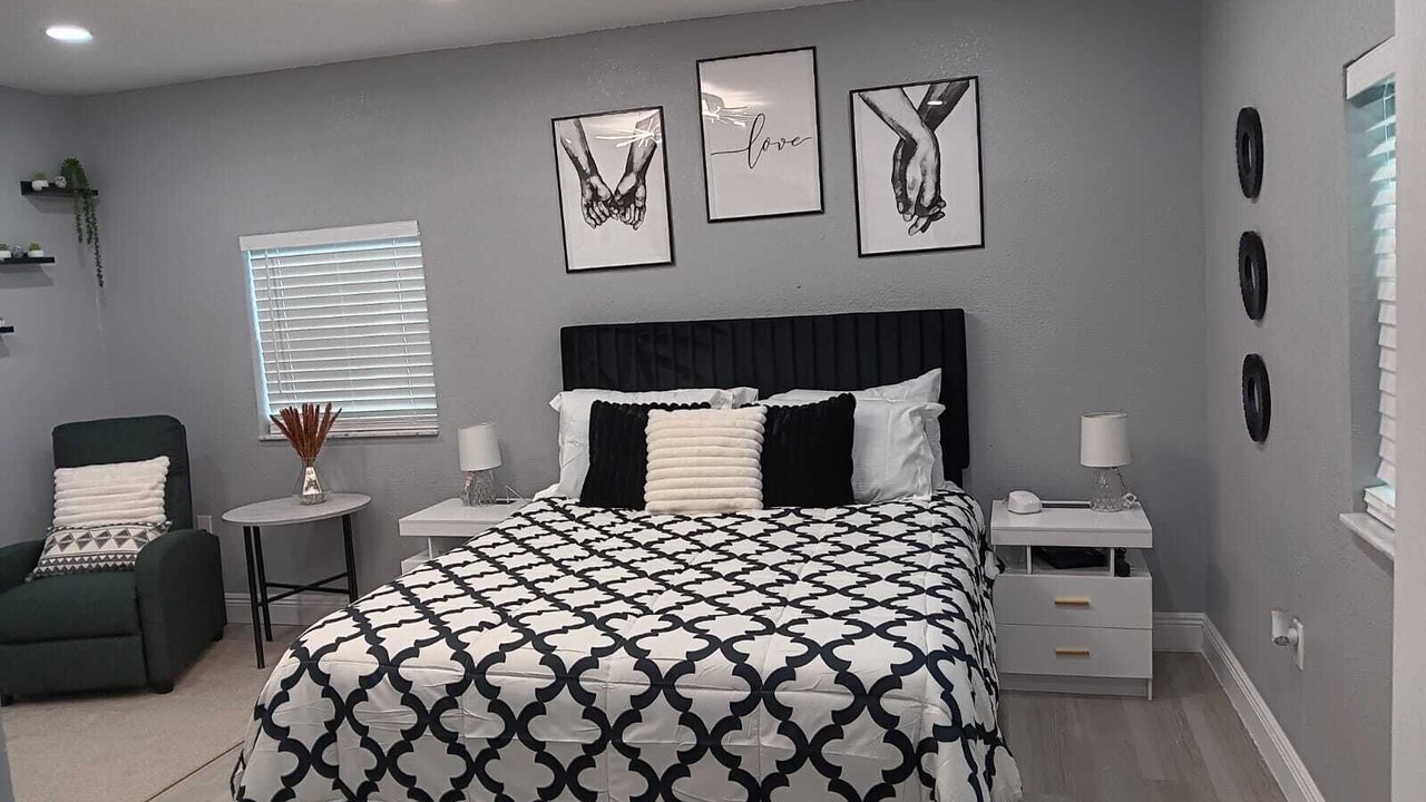 Photo of Bedroom in United Central