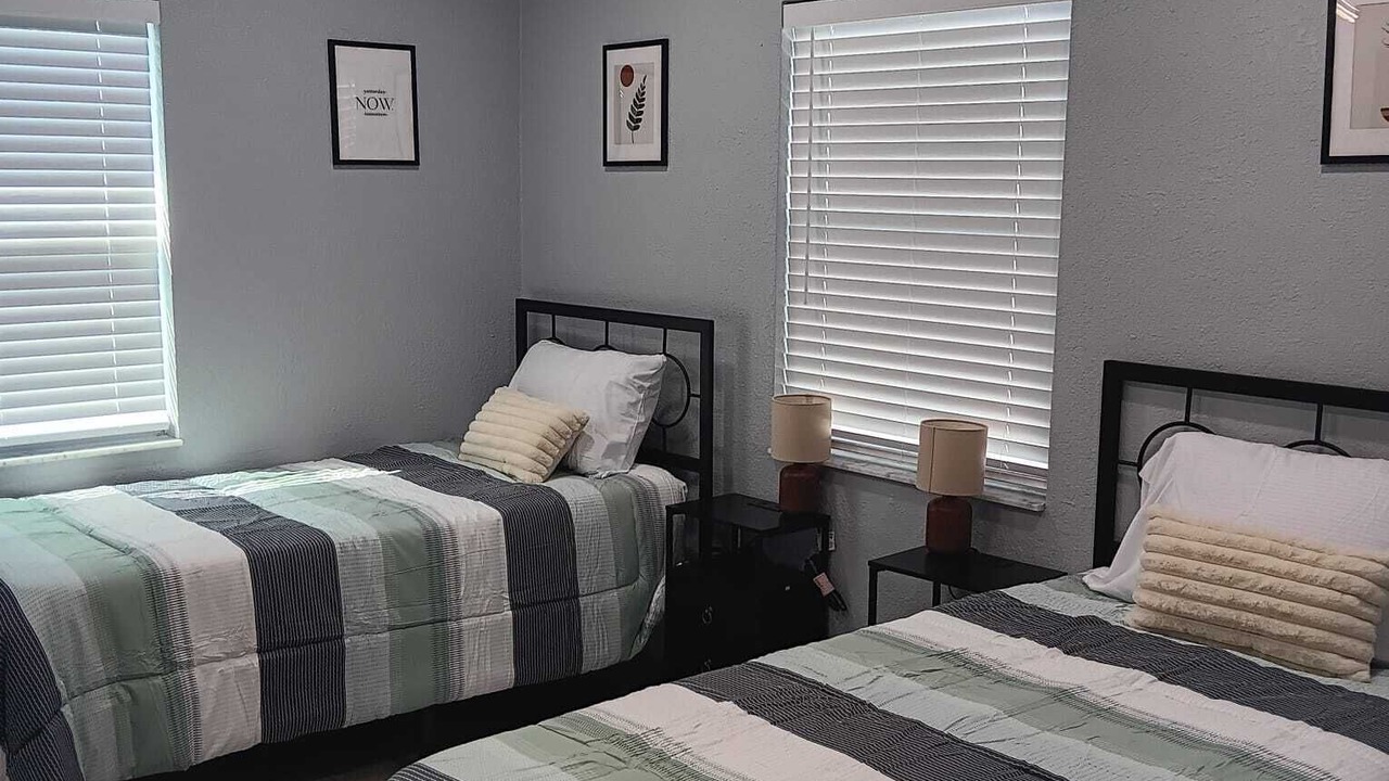 Photo of Bedroom in United Central