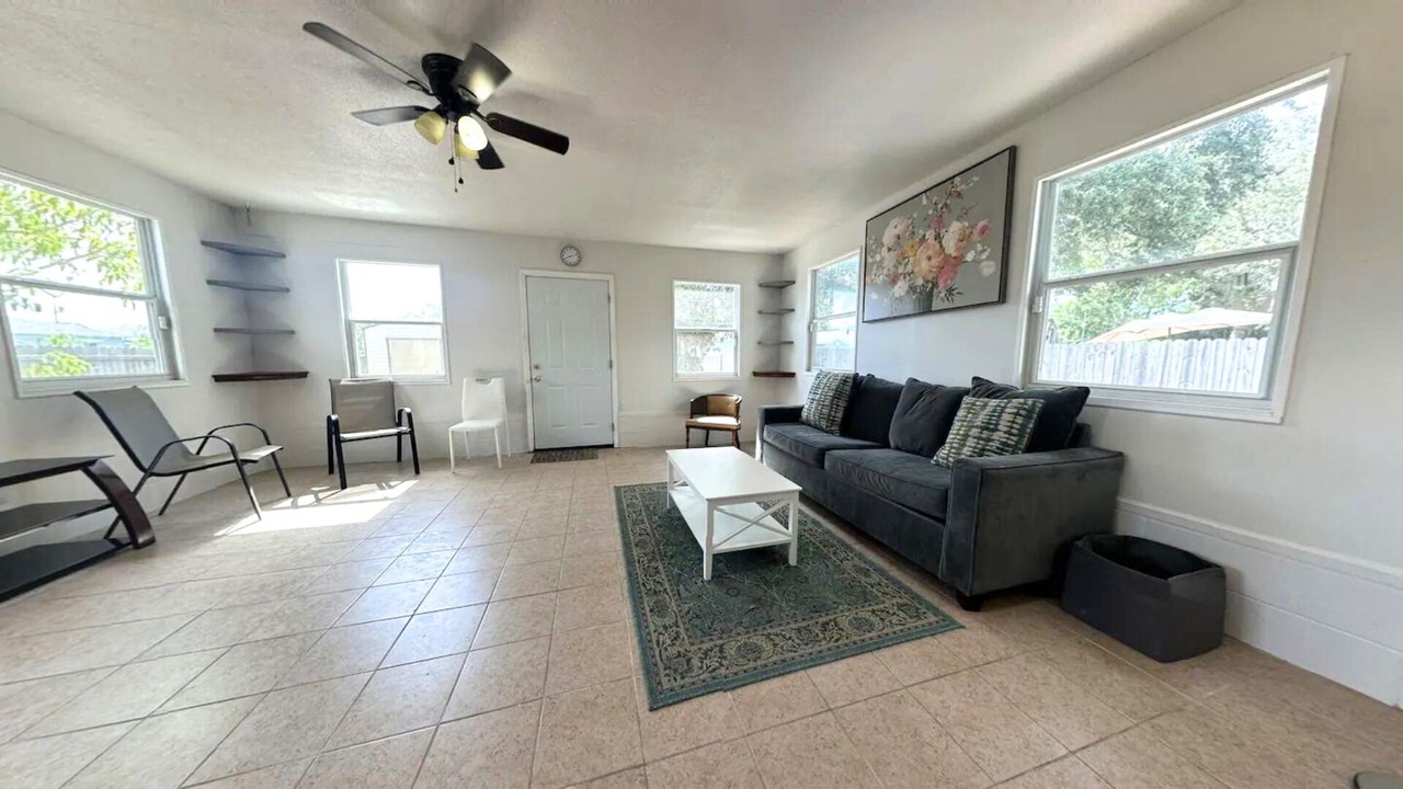 Photo of Bedroom in Largo