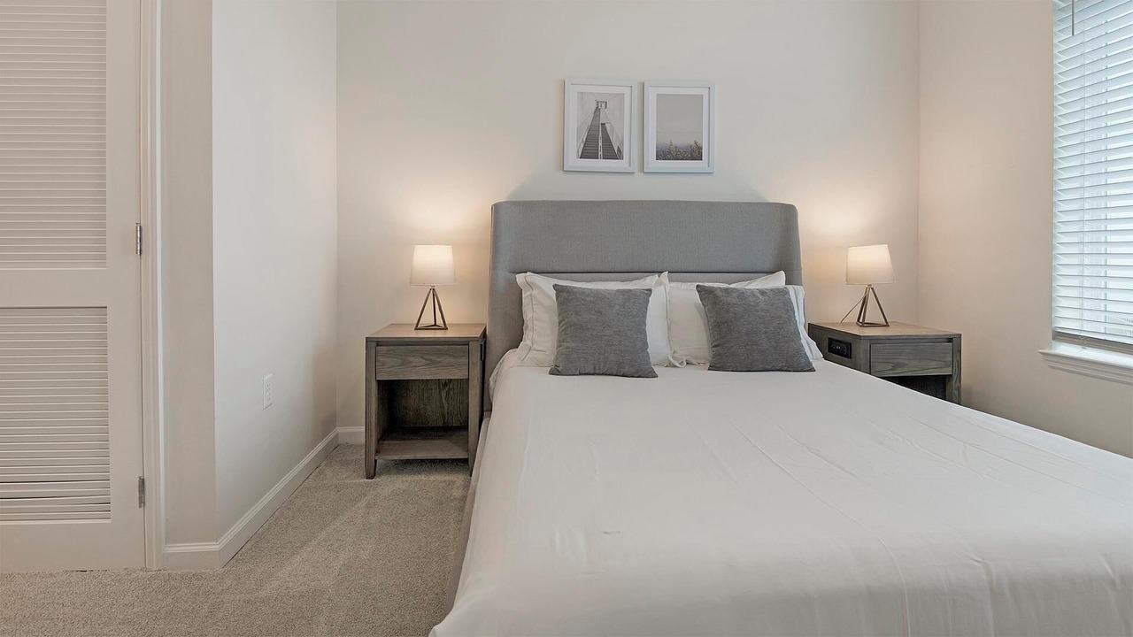 Photo of Bedroom in Florida Center