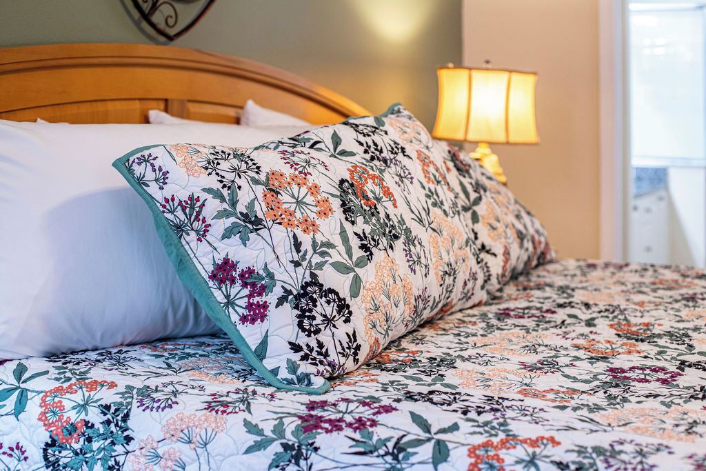 Photo of Bedroom in Tuscan Hills