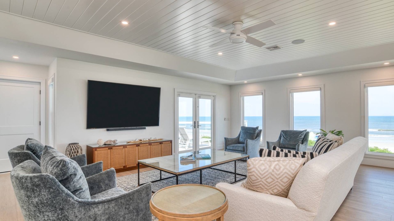 Photo of Bedroom in Crescent Beach