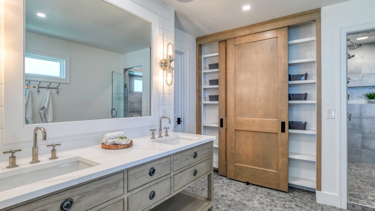 Photo of Bathroom in Crescent Beach