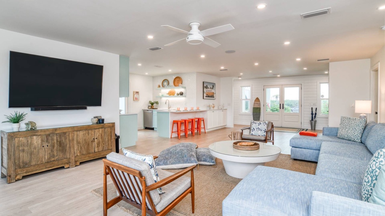 Photo of Bedroom in Crescent Beach