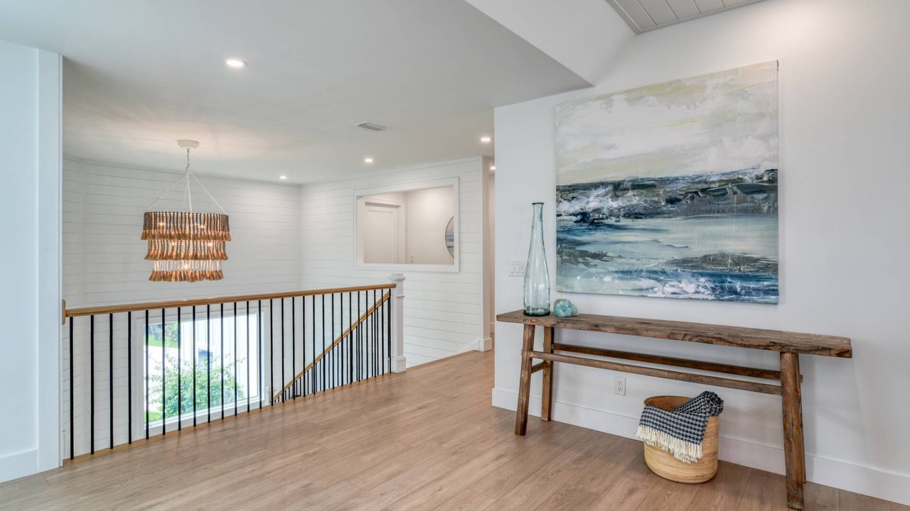 Photo of Patio Balcony in Crescent Beach