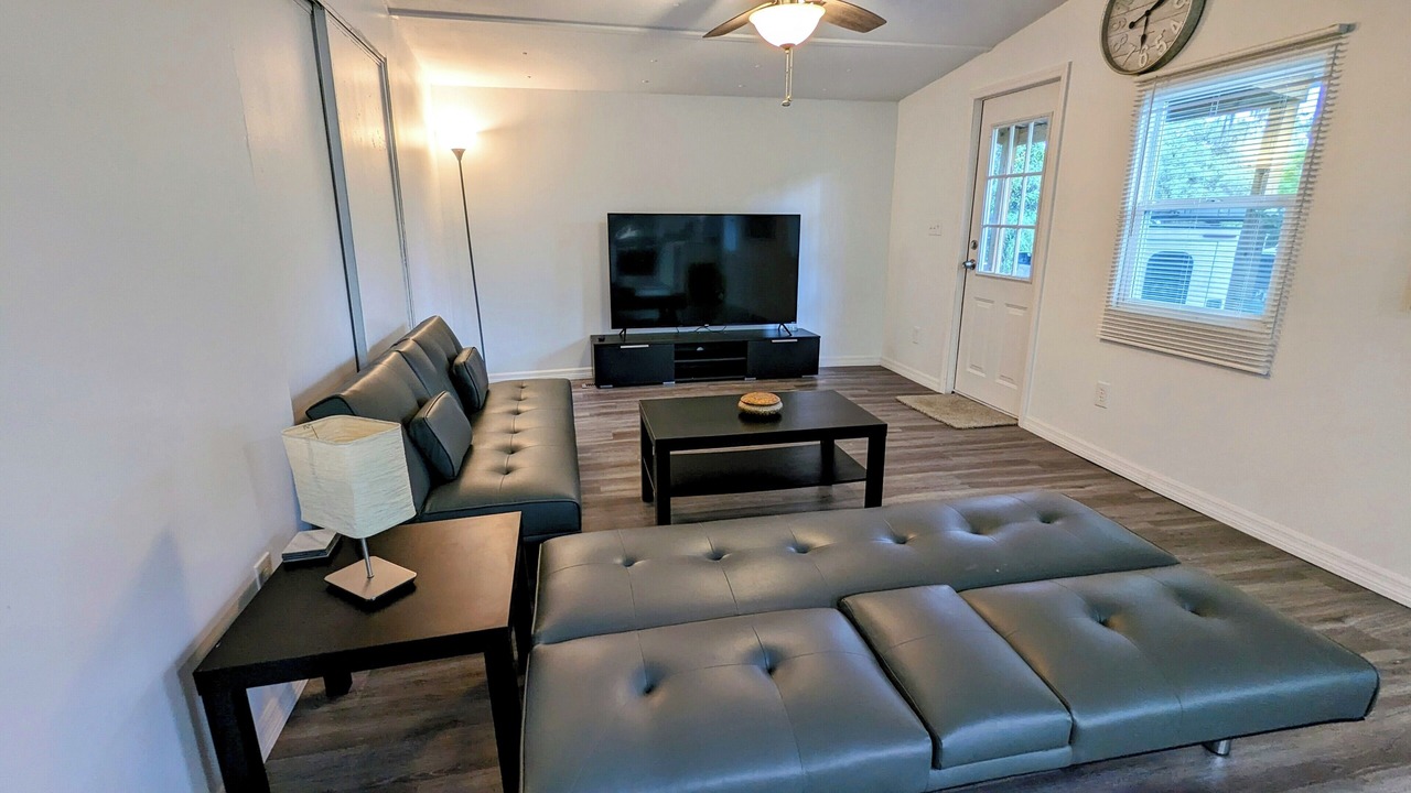 Photo of Livingroom in Leesburg