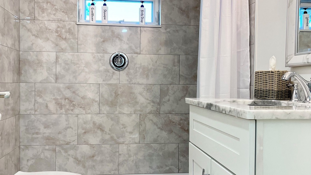 Photo of Bathroom in Tarpon Springs