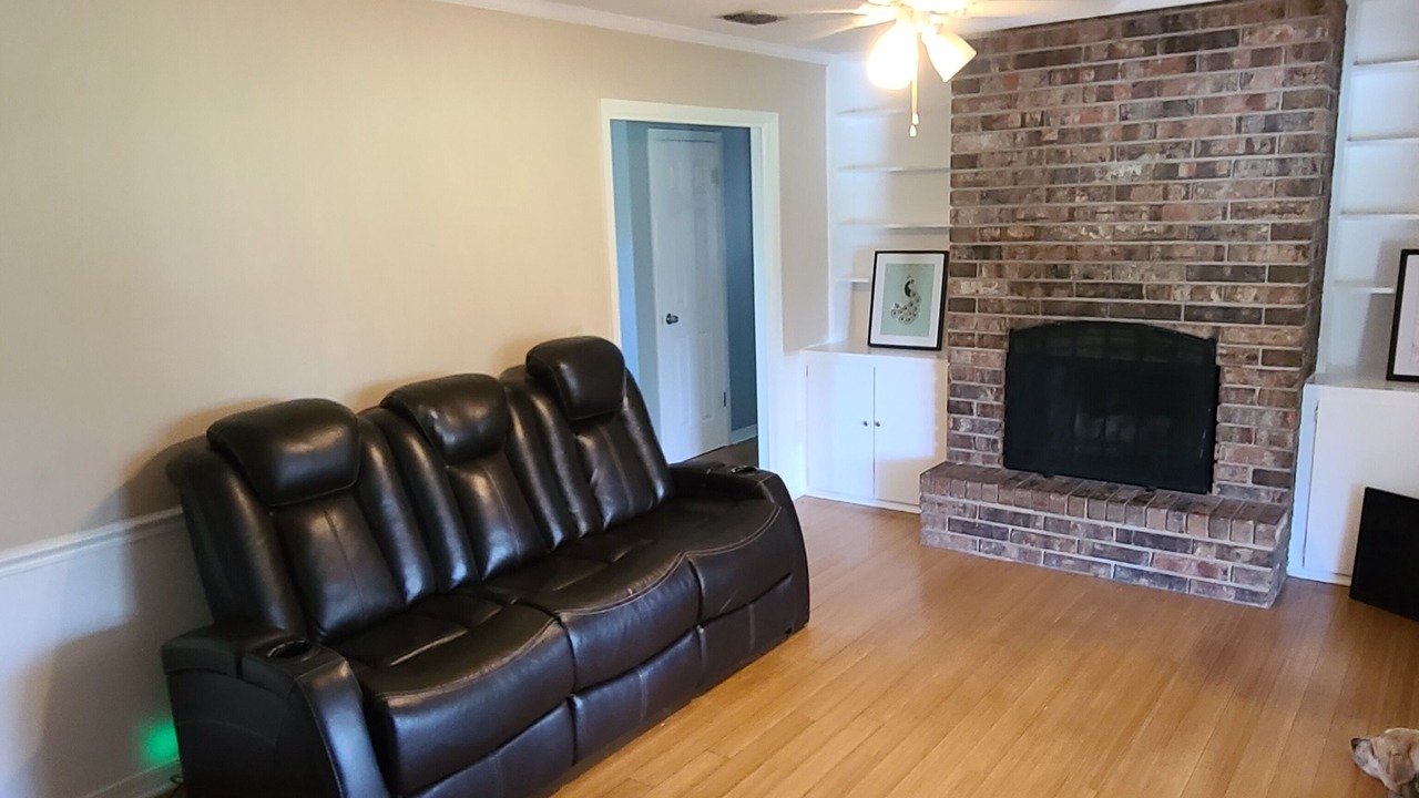 Photo of Livingroom in Orange Park